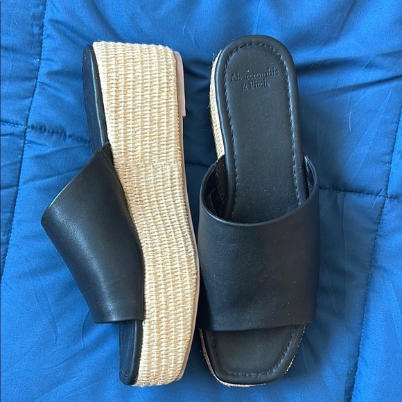 Black Platform Slide Sandals with Jute Wrap - Picture 5 of 6